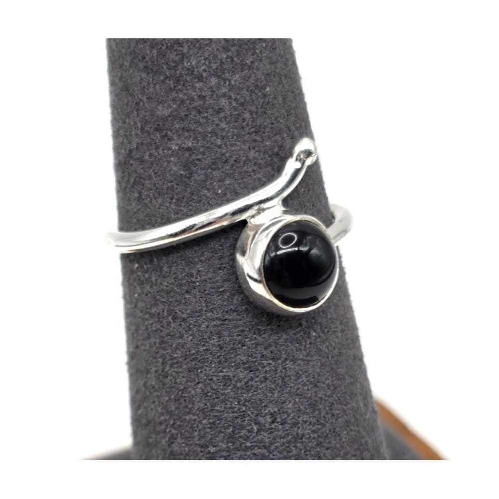 Black Onyx 6.5 mm Round Ring Size 6.75 Bypass Sterling‎ Silver Handmade Womens